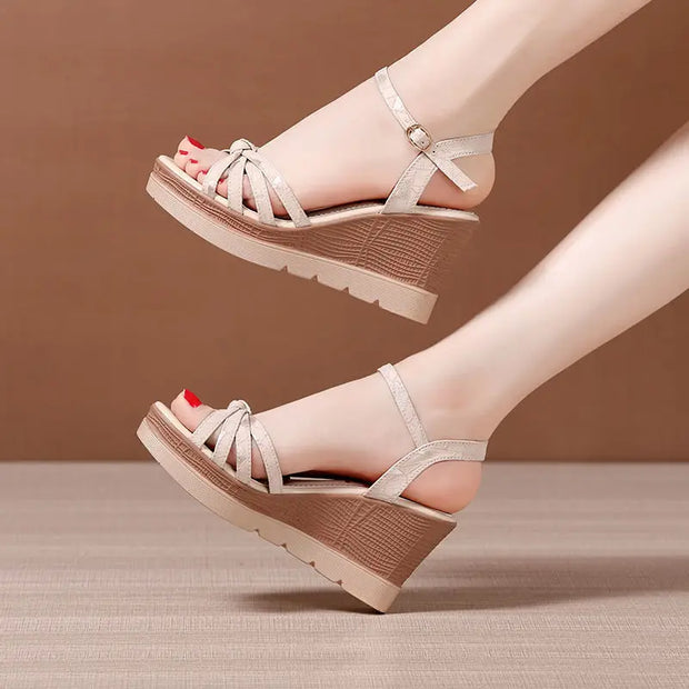 Hot Sale Thick Sole Leather Casual Platform Sandals Women Summer 2024 High Heels Wedges Shoes for Office Beach Mother